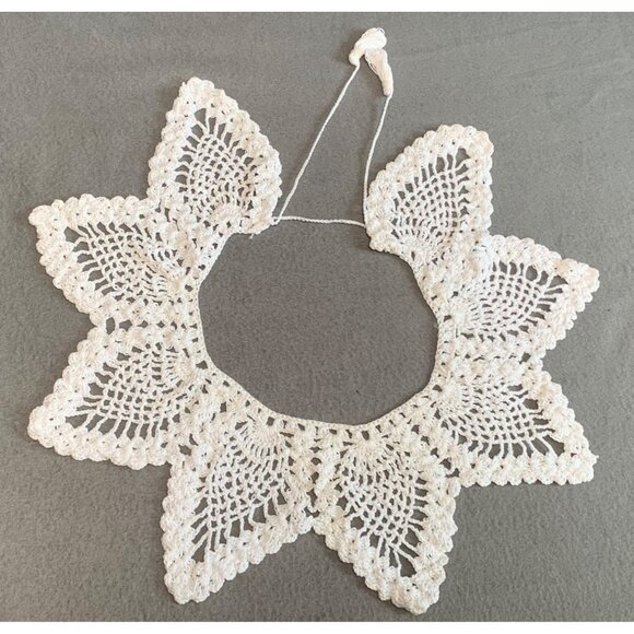 Vintage Handmade Crochet Lace Collar - Picture 7 of 15